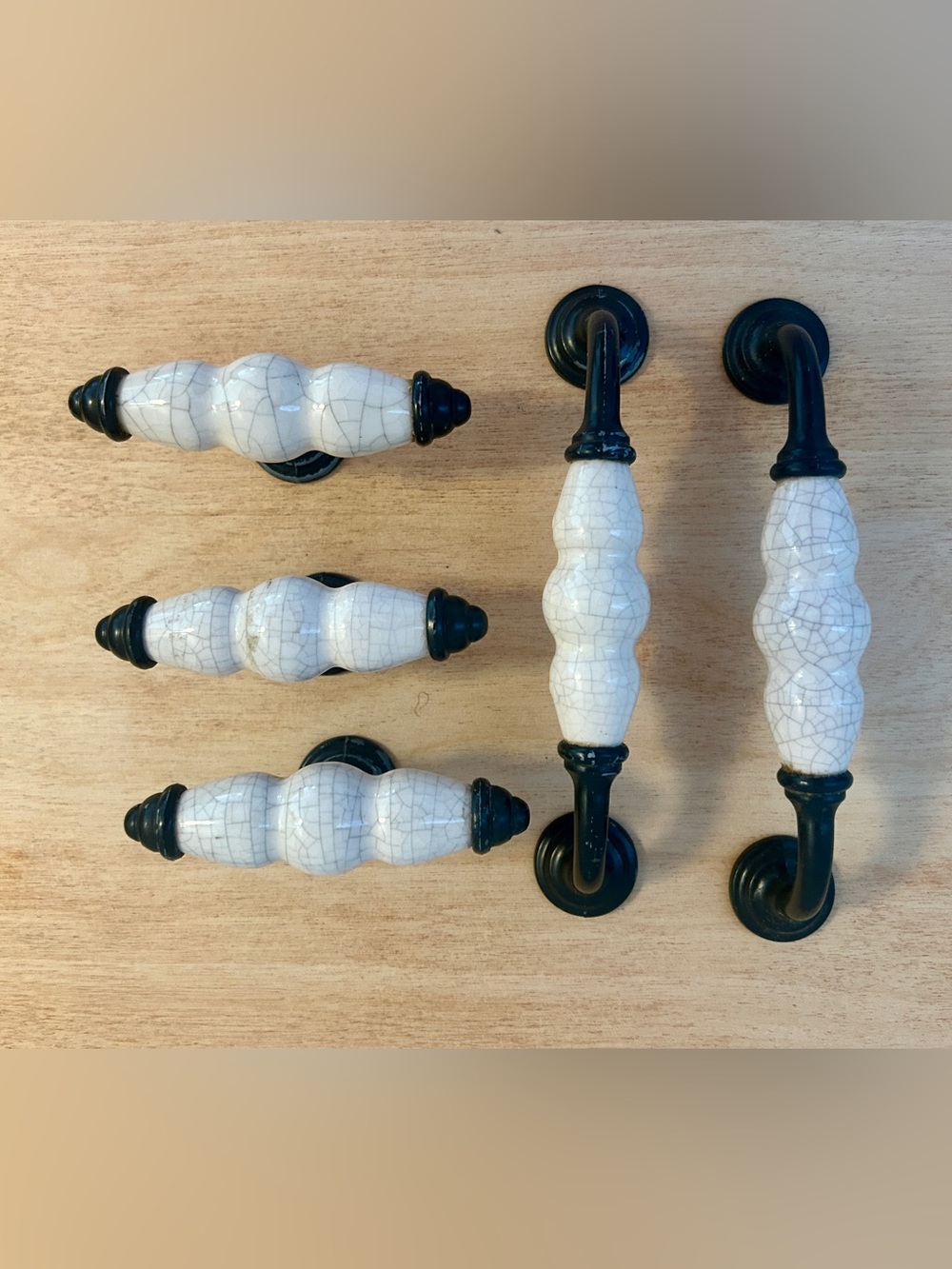 Set of 5 Black & White Crackle Ceramic Door & Drawer Hardware, Handles/ Pulls